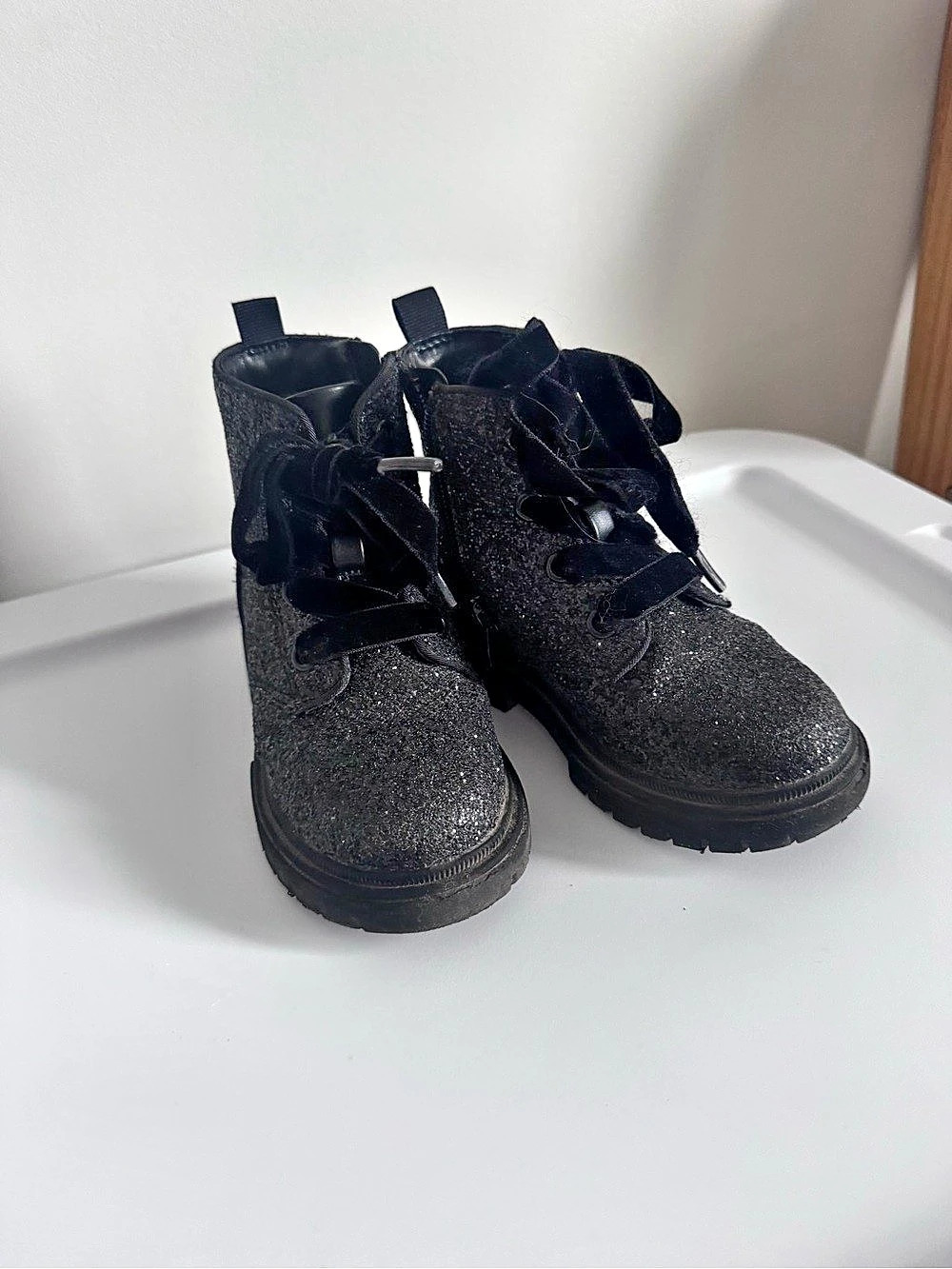 Cat & Jack Toddler Khloe Black Glitter Boots Ankle Boots